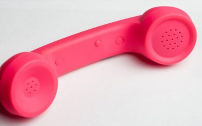 Découvrir toutes les variantes du téléphone rose